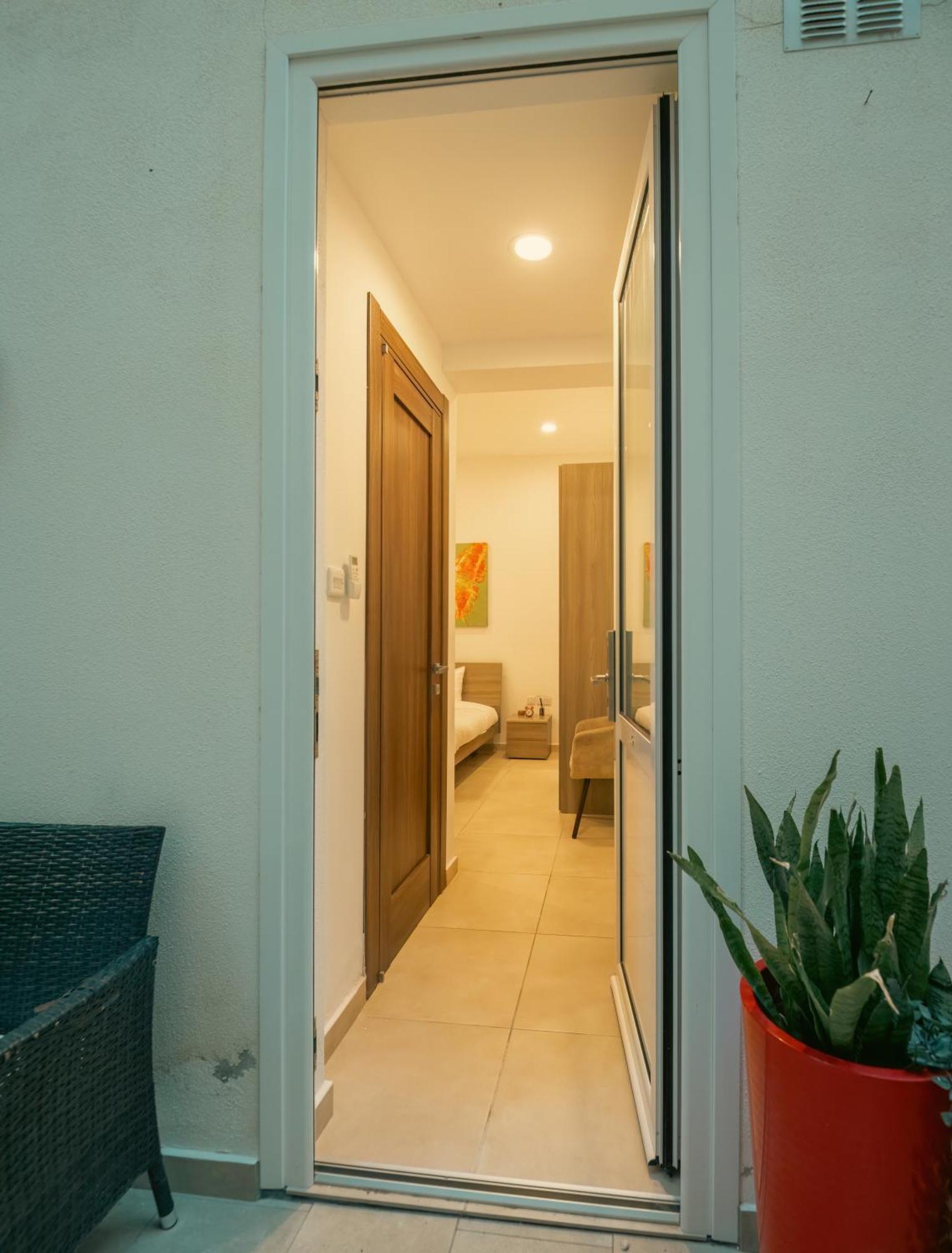 Sliema Central O'Clock B&B Malta Exteriér fotografie